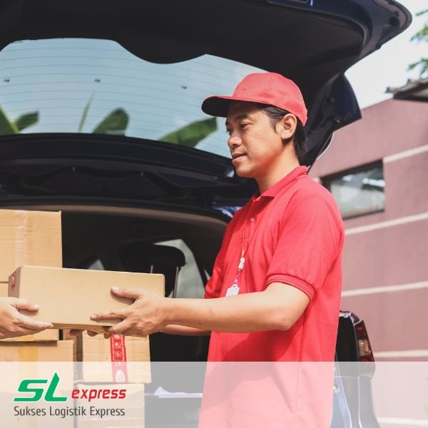 Read more about the article Jasa Ekspedisi Logistik Surabaya: Solusi Pengiriman Barang ke Seluruh Indonesia